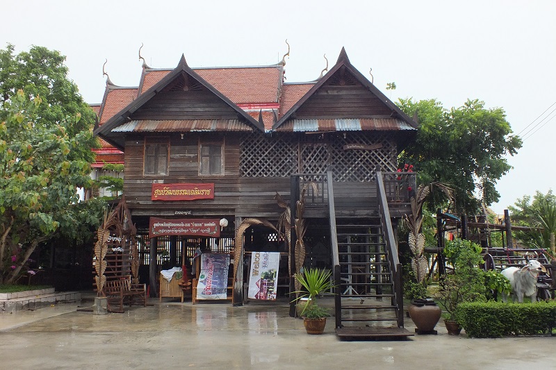 Ban_Yuan_Chaloemraja_Cultural_Center.jpg