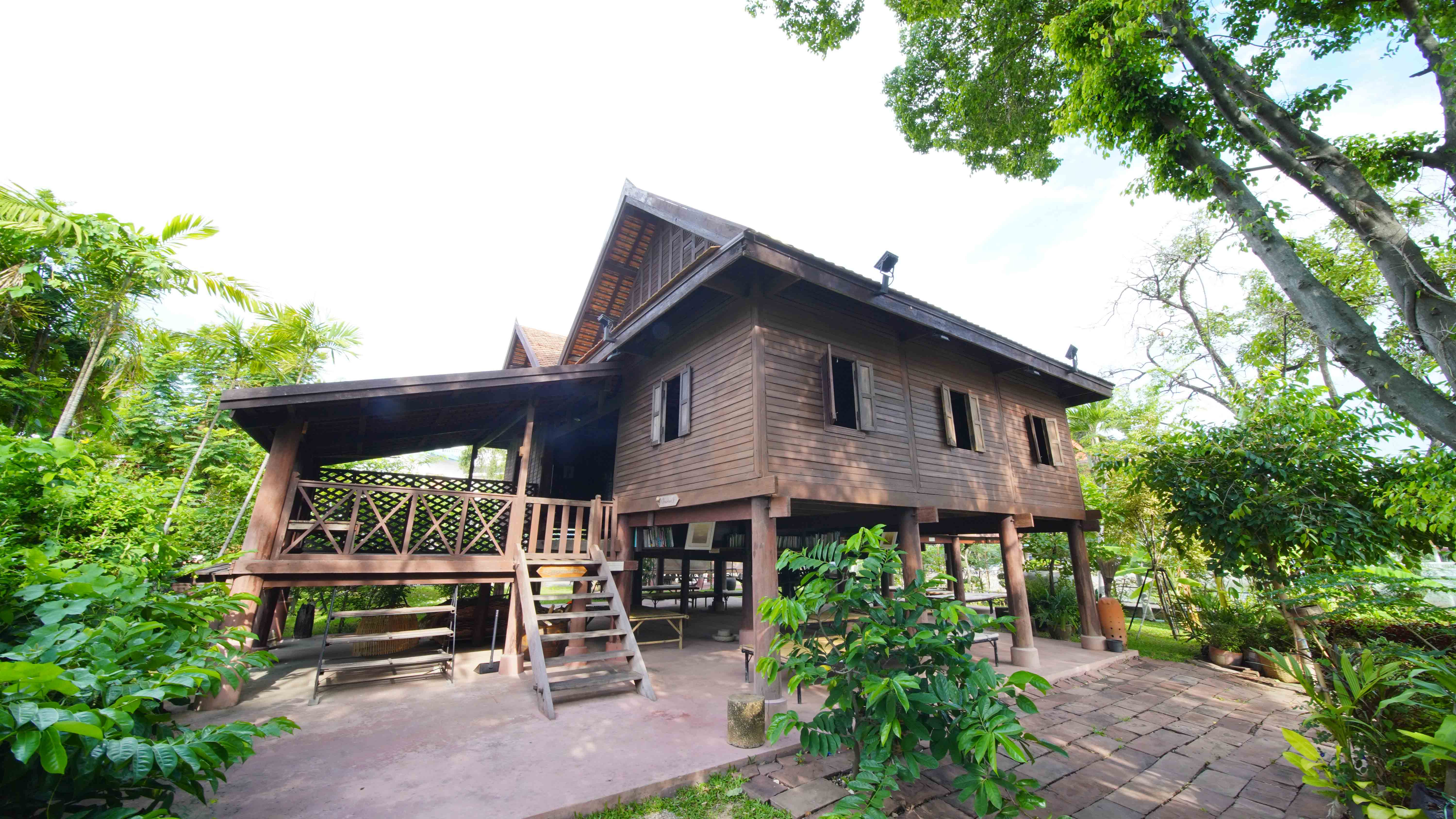 Ruean_Korat.jpg